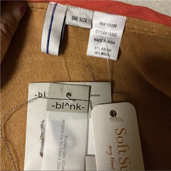 Soft Surroundings RARE Bl^nk Dip-Dyed Open Front Poncho Shawl Rubina Top - Picture 6 of 7